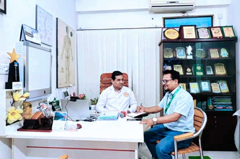 places:{"author":"Dhaka City Physiotherapy Hospital","authorUri":"https://maps.google.com/maps/contrib/117567127685260178735","mapsUri":"https://www.google.com/maps/place//data=!3m4!1e2!3m2!1sCIABIhC6Yu_fIVk25n7MH0FYP5TO!2e10!4m2!3m1!1s0x3755bf4abdd7718f:0xa994e04b3b2c400a"}