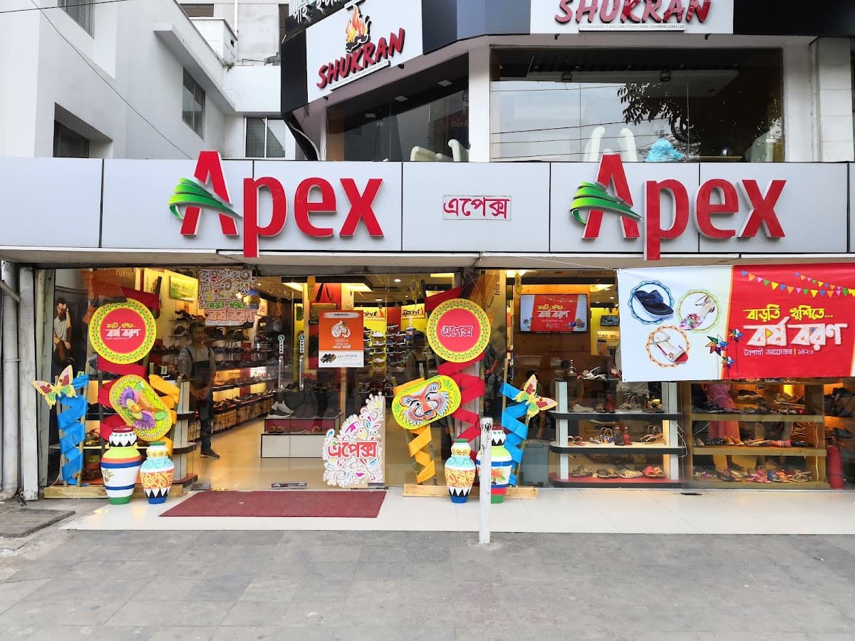 places:{"author":"Saiful Islam","authorUri":"https://maps.google.com/maps/contrib/102049498942364864126","mapsUri":"https://www.google.com/maps/place//data=!3m4!1e2!3m2!1sCIHM0ogKEICAgID4_M-DbQ!2e10!4m2!3m1!1s0x3755b8caa64b683d:0x824afe6177a29d87"}