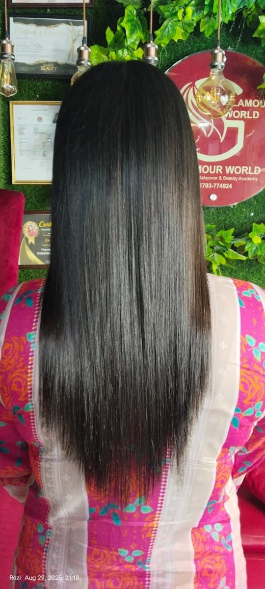 places:{"author":"Glamour World - Mohammadpur Branch","authorUri":"https://maps.google.com/maps/contrib/117789341459503331143","mapsUri":"https://www.google.com/maps/place//data=!3m4!1e2!3m2!1sCIABIhB3L4-OKHdqiEH2uTLD5RlY!2e10!4m2!3m1!1s0x3755bfe88e3ded81:0xde79f5df6aef3559"}