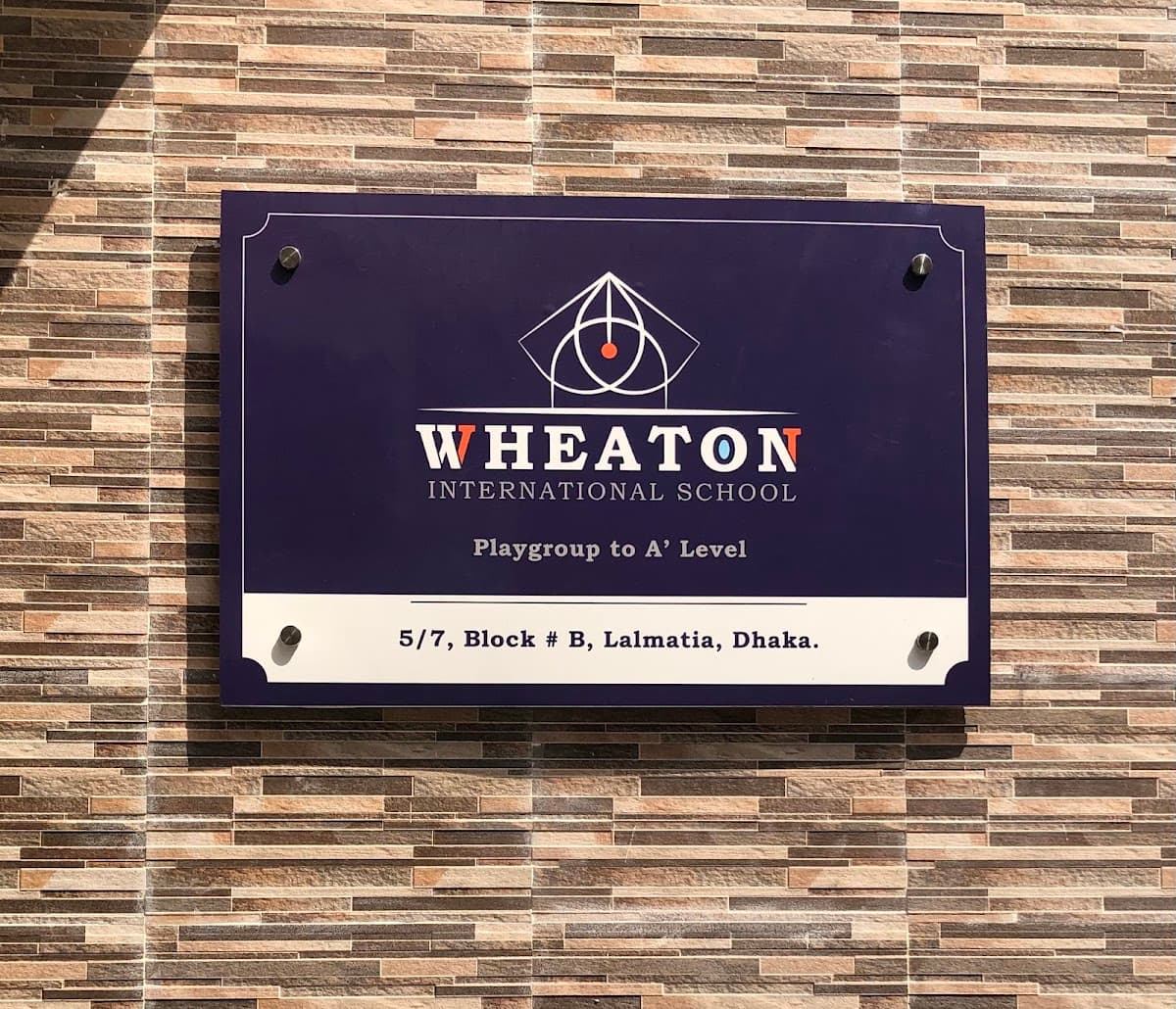 places:{"author":"Wheaton International School","authorUri":"https://maps.google.com/maps/contrib/114090201853228627769","mapsUri":"https://www.google.com/maps/place//data=!3m4!1e2!3m2!1sCIHM0ogKEICAgIC2kNmuywE!2e10!4m2!3m1!1s0x3755bf53980f6b59:0xf8313b5d621362a2"}