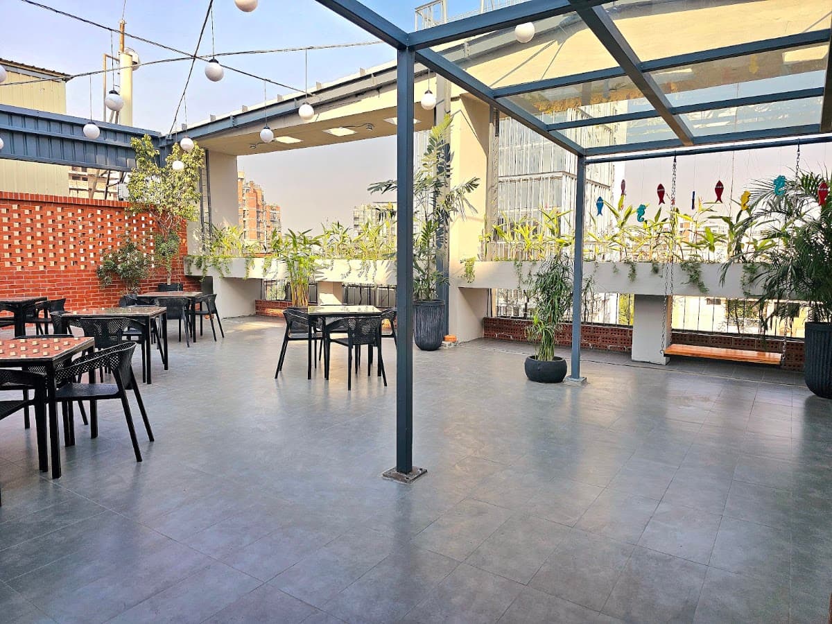 places:{"author":"Tajine Nawabi Cuisine Banquet Hall","authorUri":"https://maps.google.com/maps/contrib/112582226530064171314","mapsUri":"https://www.google.com/maps/place//data=!3m4!1e2!3m2!1sCIHM0ogKEICAgICv2rviPg!2e10!4m2!3m1!1s0x3755b9007f1c5ebb:0x51fe5983c90af4a2"}