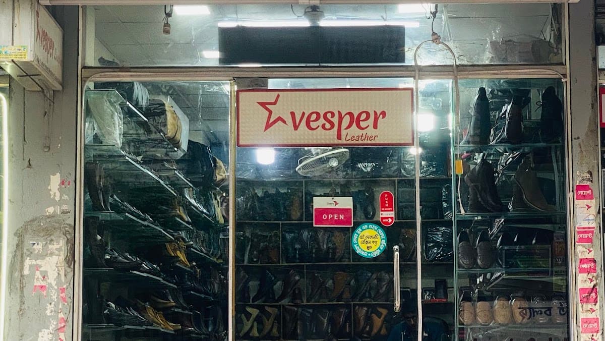 places:{"author":"Vesper Leather","authorUri":"https://maps.google.com/maps/contrib/101768083781350438750","mapsUri":"https://www.google.com/maps/place//data=!3m4!1e2!3m2!1sCIABIhA2frdTDs52Za9qZtnkIen1!2e10!4m2!3m1!1s0x3755bf49d8ba3213:0x864d4242708b3ae0"}