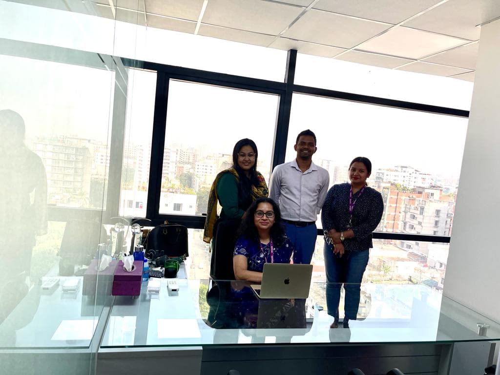 places:{"author":"Study Abroad with MACES Dhanmondi Branch","authorUri":"https://maps.google.com/maps/contrib/101818629544705315430","mapsUri":"https://www.google.com/maps/place//data=!3m4!1e2!3m2!1sCIHM0ogKEICAgIDGnJqNtwE!2e10!4m2!3m1!1s0x3755c7429497eadf:0x28e4e96939ad10d2"}