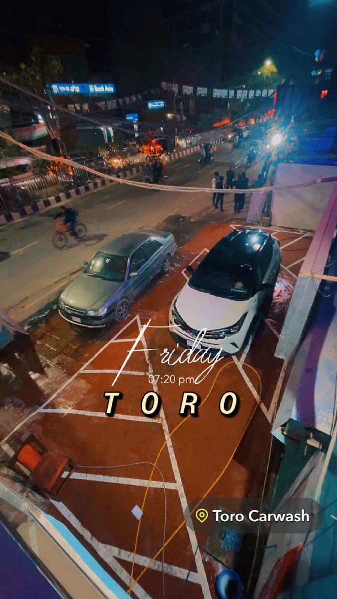 places:{"author":"TORO CAR WASH","authorUri":"https://maps.google.com/maps/contrib/104809579770231802599","mapsUri":"https://www.google.com/maps/place//data=!3m4!1e2!3m2!1sCIHM0ogKEICAgIC9zMv8DA!2e10!4m2!3m1!1s0x3755bf4a11bbc533:0x8873443c5f99b3b4"}